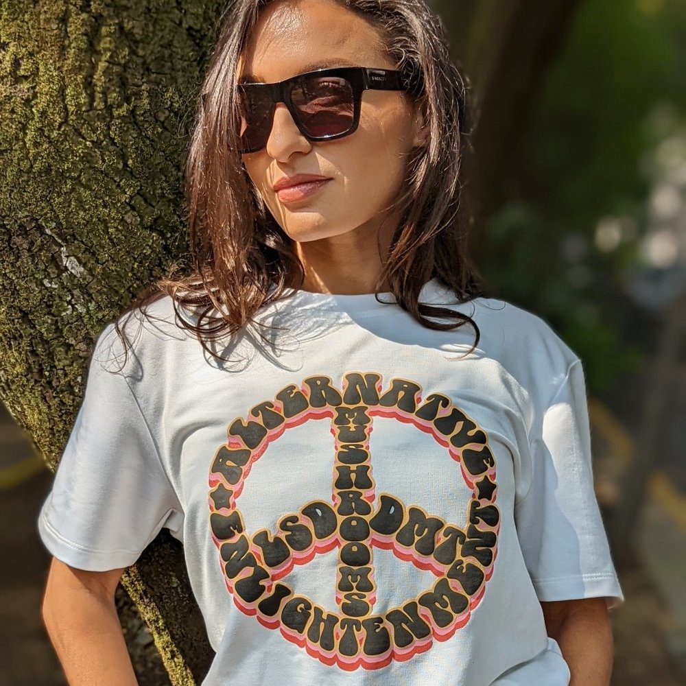 Psychonaut Acid Hippie t-shirt NWT